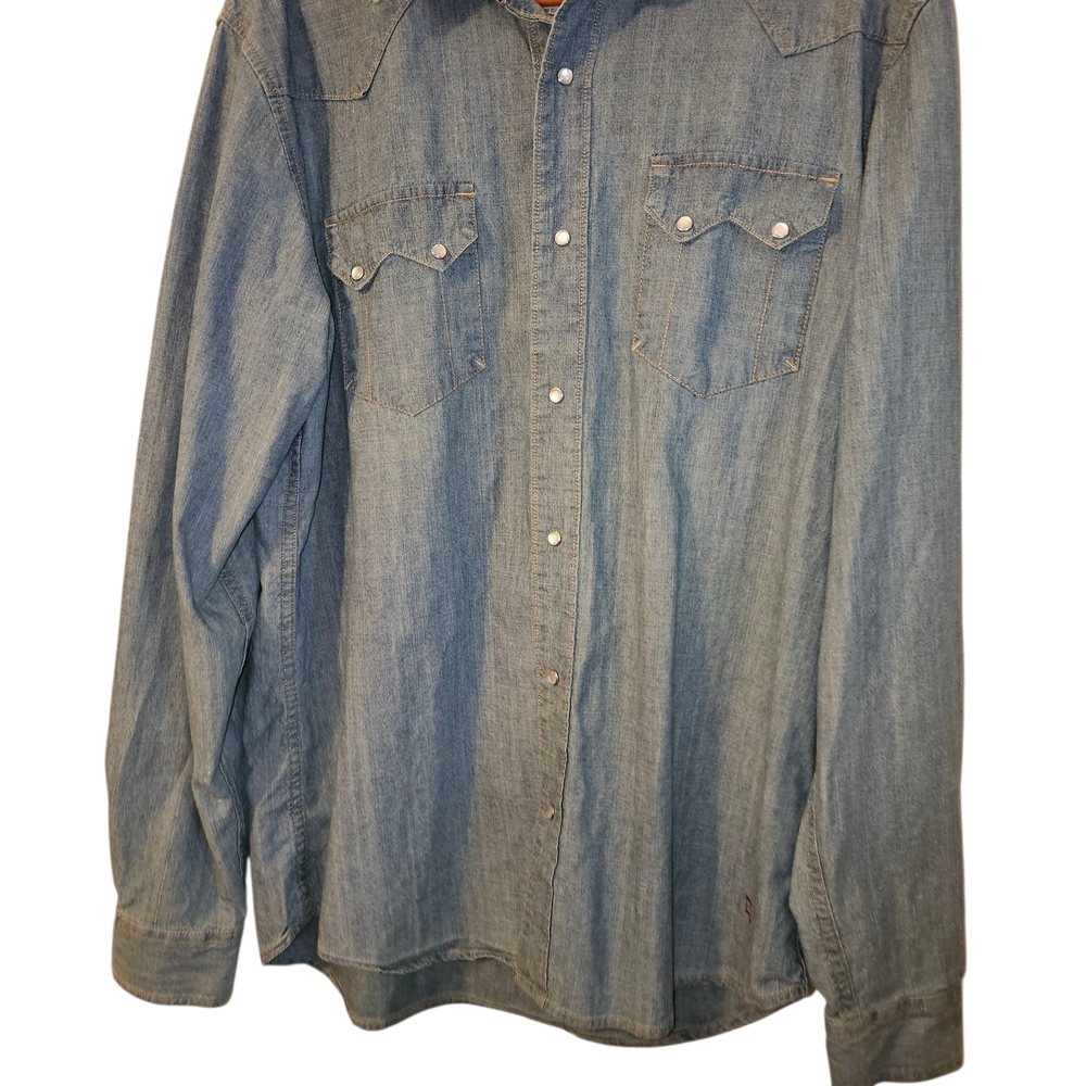 Levi's Blue Casual Button Down Shirt with Western Style
